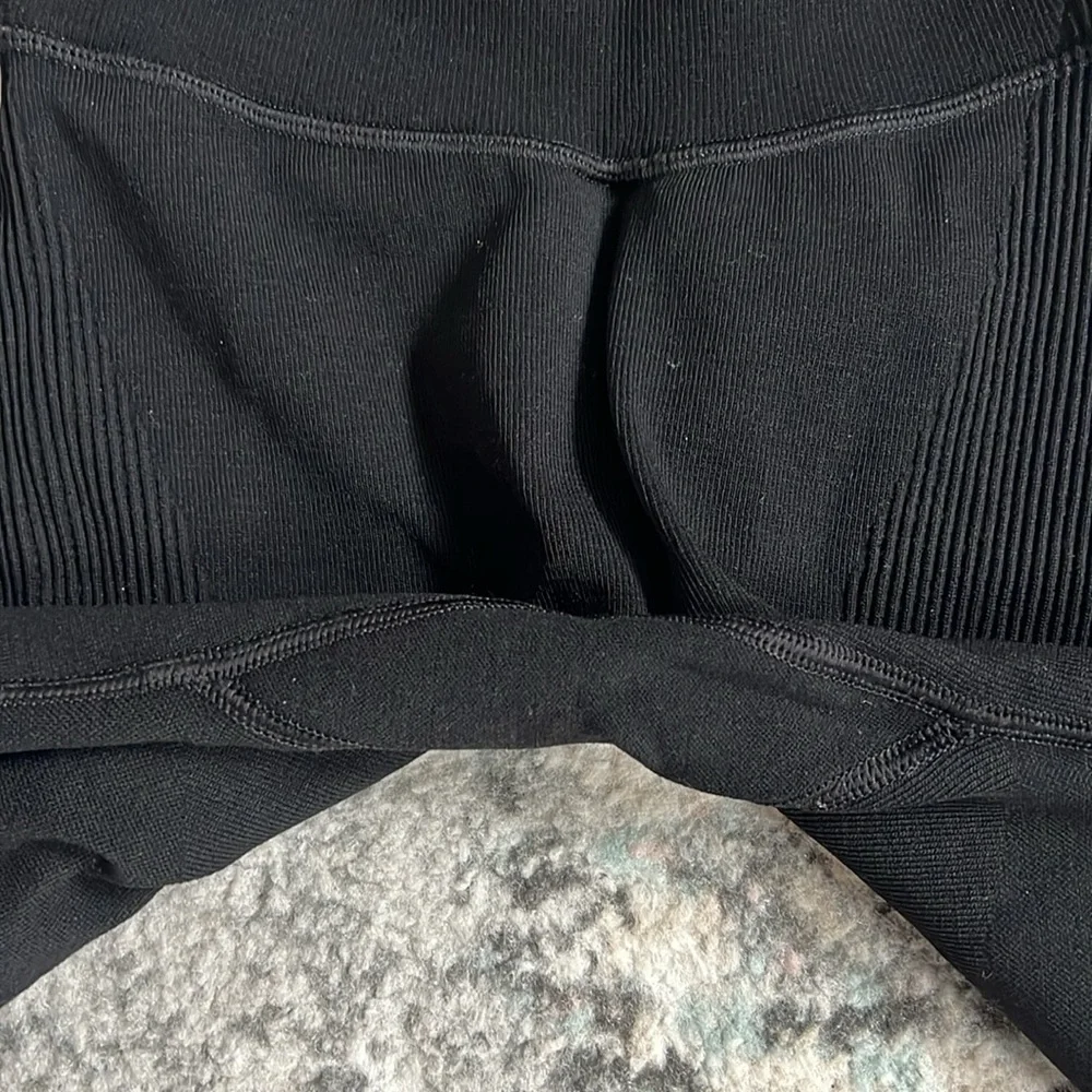 Lululemon black leggings